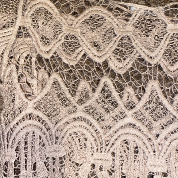 Net Laced - Picture 2 of 5